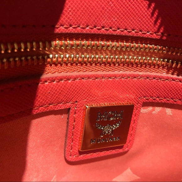 Authentic MCM tote bag - Picture 4 of 7